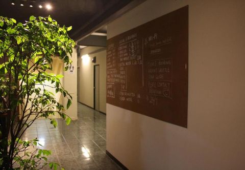 Lobby The Mixx Hostel