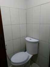 In-room Bathroom 4 Apartemen Margonda Residence By Adryan