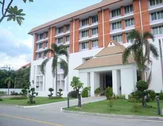 Exterior 2 Green Nimman CMU Residence