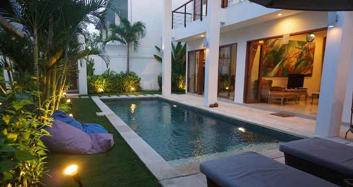 Hồ bơi Moonlight Villa Bali