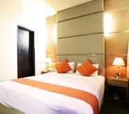 Bedroom 2 Mirah Hotel