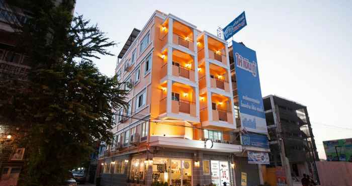 Exterior Hoppers Place Donmueang Hostel 