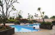 Swimming Pool 5 Nina's Apartemen Margonda Residence 4