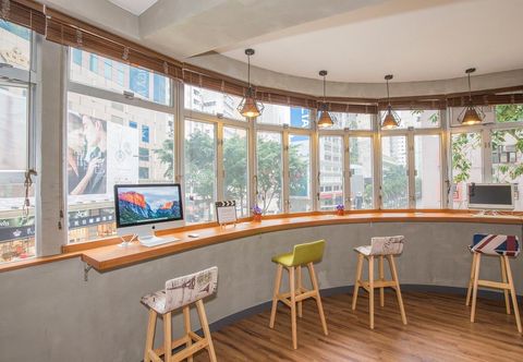 Common Space Check Inn HK