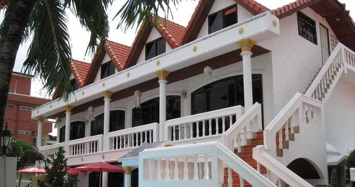 ภายนอกอาคาร Villa Oranje Pattaya
