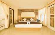 Bedroom 2 Villa Shinta