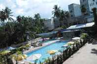 Swimming Pool Hotel Permata Land