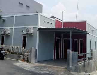 Bangunan 2 Zweira Homestay near BCS Mall