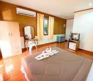 Kamar Tidur 7 Poonsap Resort