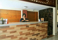 Lobby 2 Starli Hotel