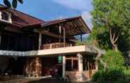 Exterior 4 Tetirah Puncak