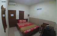 Kamar Tidur 2 Spacious Room at Omah Gandok 