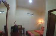 Kamar Tidur 4 Spacious Room at Omah Gandok 