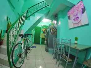 Bangunan NoMadsMNL Backpackers Homestay