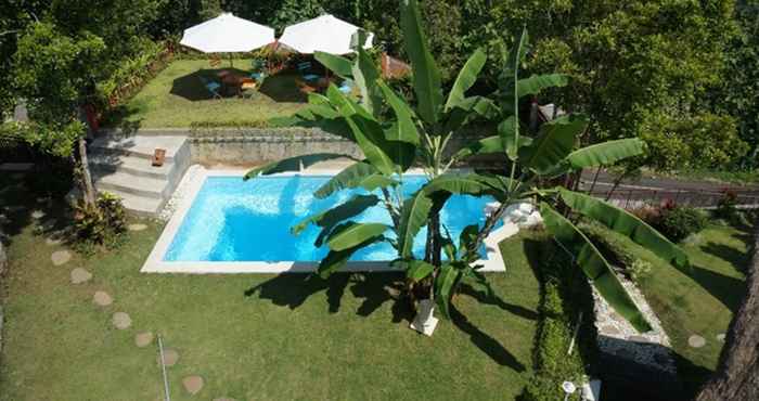 Swimming Pool Manggis Garden Dive Resort