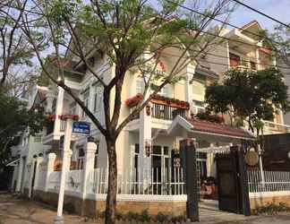 Exterior 2 Little Flower Homestay Da Nang