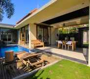 Swimming Pool 2 Asri Sari Ubud Resort & Villa