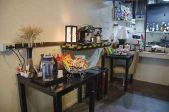 Sảnh chờ 4 Bed and Butler Hostel