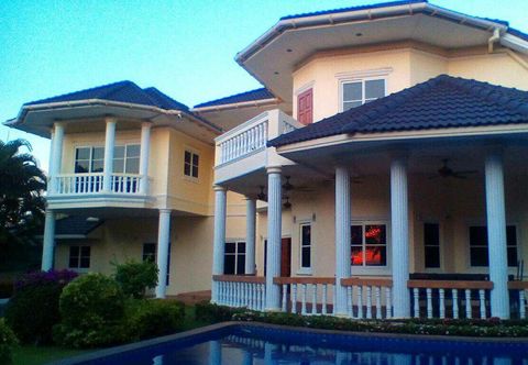 Bangunan Sky One Pattaya