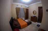 Kamar Tidur 2 Grya Natasha Guest House