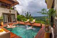 Swimming Pool Hillside Eden - Private Jungle Estate 