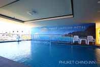 สระว่ายน้ำ Phuket Chinoinn Hotel (SHA Plus +)