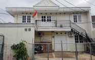 ภายนอกอาคาร 2 Bintaro Homestay Syariah