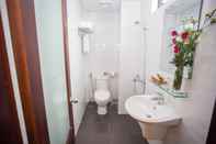 Toilet Kamar Apple Hotel