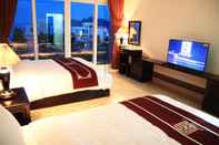 Phòng ngủ Golden Gem Tuan Chau Hotel