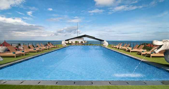 Swimming Pool Sulis Beach Hotel and Spa