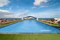 Swimming Pool Sulis Beach Hotel and Spa