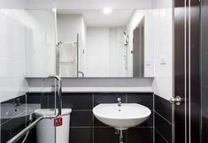 ห้องน้ำภายในห้อง 6 Salaya Condo