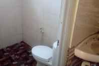 In-room Bathroom Homestay Syariah Cempaka - Three Bedroom