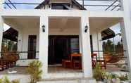 ภายนอกอาคาร 5 Traditional Filipino Villa