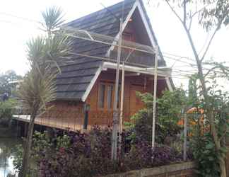 Bangunan 2 Villa Saung Ineh