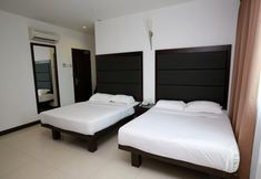 Bedroom 7 Crystal Lodge Kota Bharu