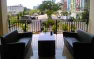 Lobi 4 Apartemen The Suites Metro by Yudis