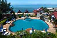 Swimming Pool Blue Andaman Lanta Resort