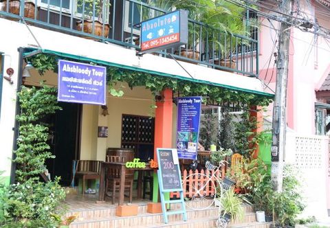 Lobby Absolute House