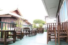 Common Space Absolute House