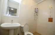 Toilet Kamar 3 K79 Room Hostel