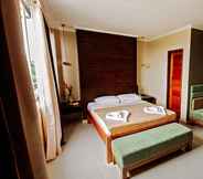 Bedroom 2 Hotel Lapira