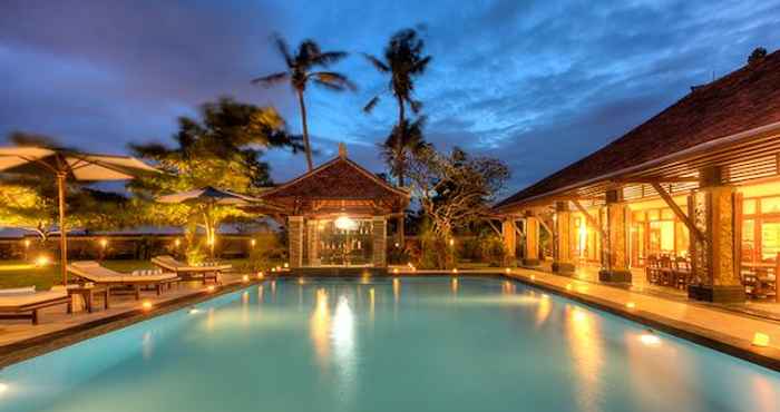 Swimming Pool Grand Ocean Villa