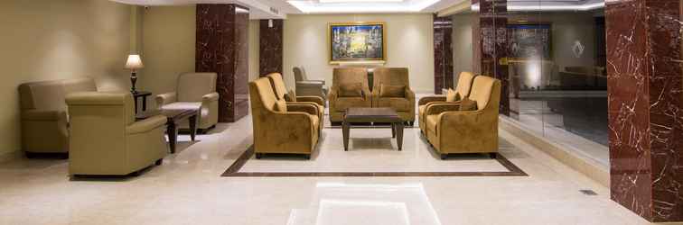 Lobby Portola Arabia Hotel