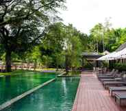 สระว่ายน้ำ 2 Flora Creek Chiang Mai