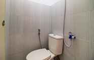 In-room Bathroom 7 Farrel Kostel Syariah