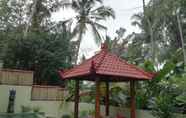 Swimming Pool 4 Tranquil Jungle Ubud Loft Apartment Guest House