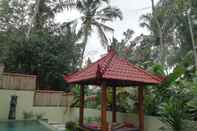 Kolam Renang Tranquil Jungle Ubud Loft Apartment Guest House