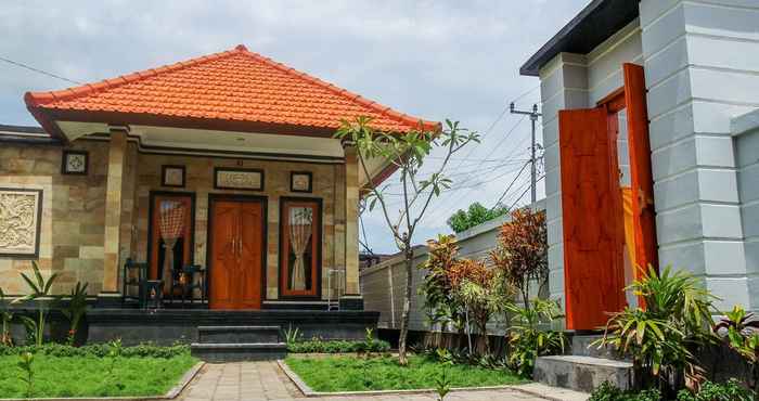 Exterior DeIndra Nusa Inn