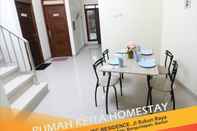 Lobi Modern Chic Room at Rumah Keita Homestay